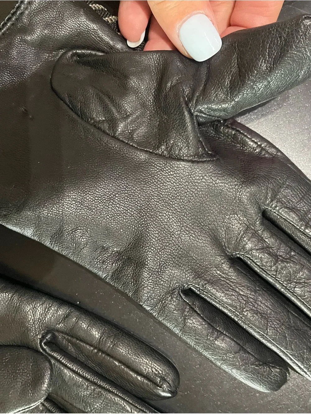Nine West black leather ladies gloves w zipper detail biker driving